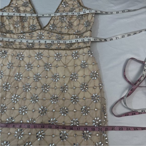 NWT $598 Mac Duggal [ 10 ] Sleeveless Beaded Floral V Neck Gown Nude Silver Q611 - Picture 4 of 16